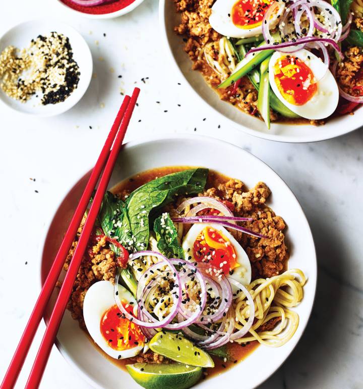 Spicy sesame pork noodle soup