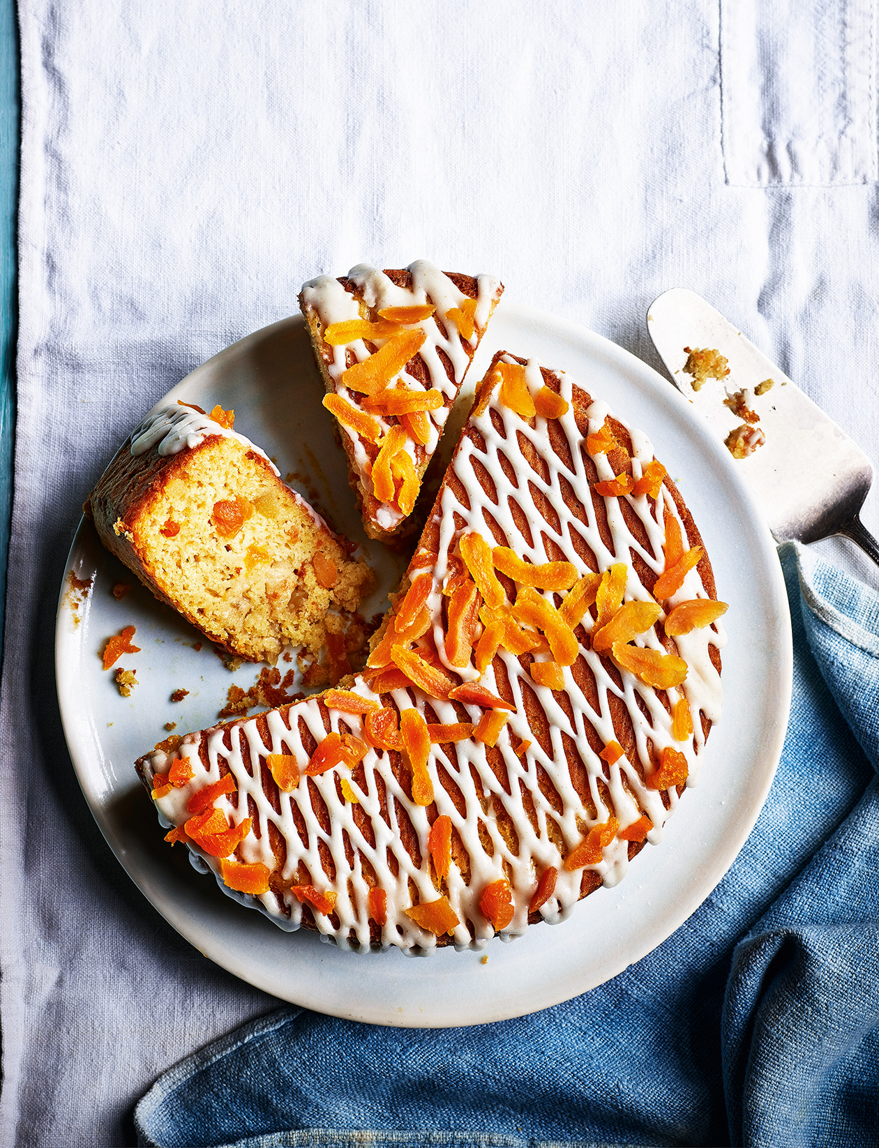 Dried apricot cake - Thermomix Recipes | ThermoRecipes