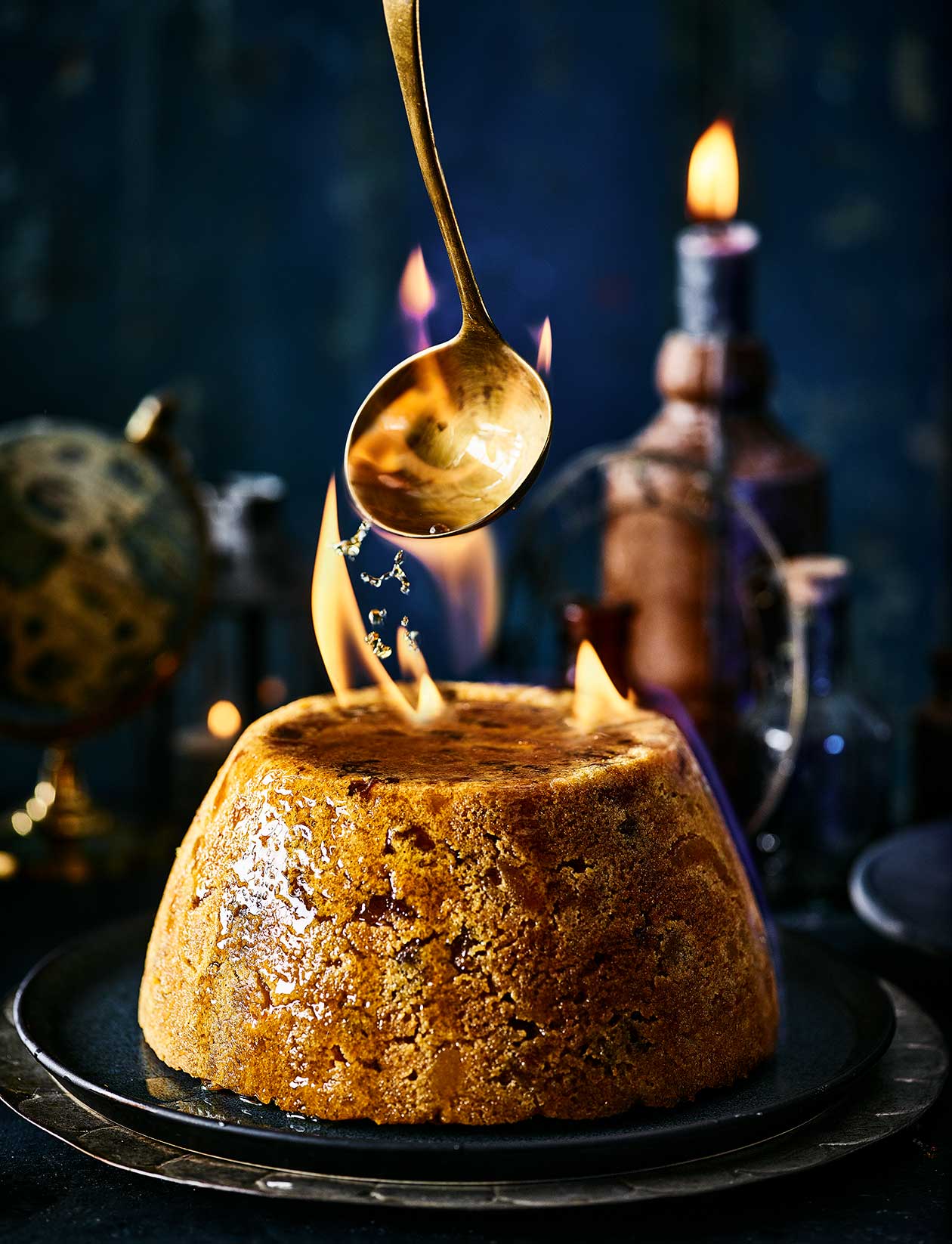 Golden glow Christmas pudding recipe | Sainsbury`s Magazine
