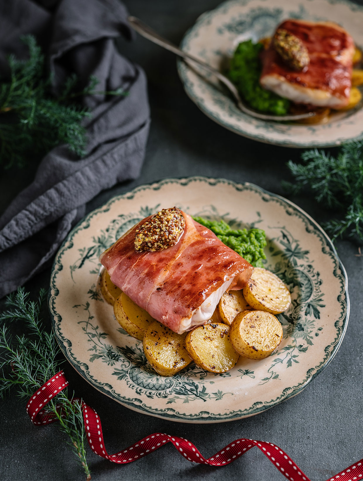 sponsored-christmas-cod-in-prosciutto-di-parma-with-green-pea-pur-e