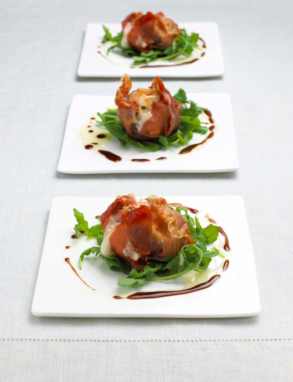 Fig Recipes Roasted figs with Parma ham and goat s cheese Sainsbury 