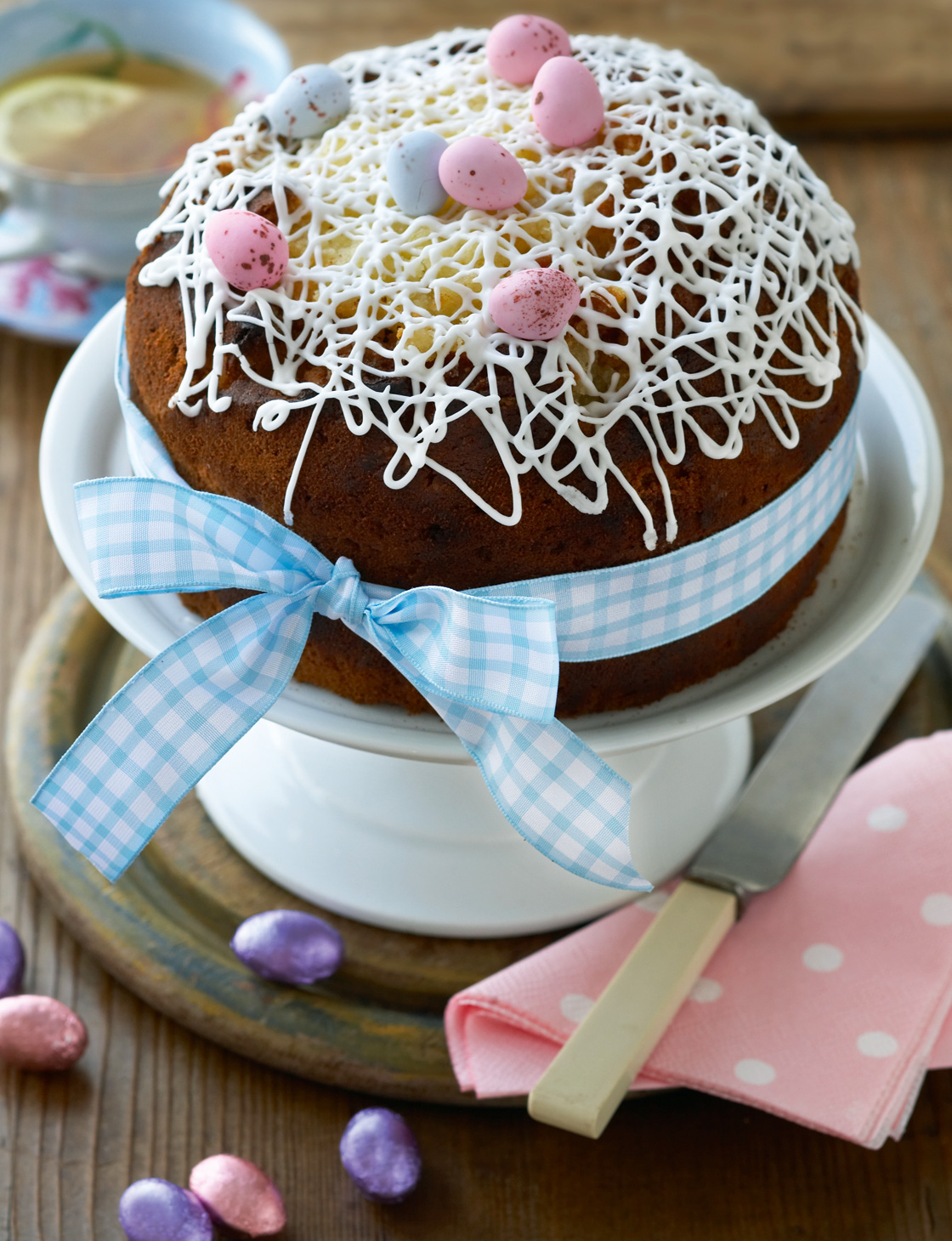 Easter lemon drizzle cake | Sainsbury`s Magazine