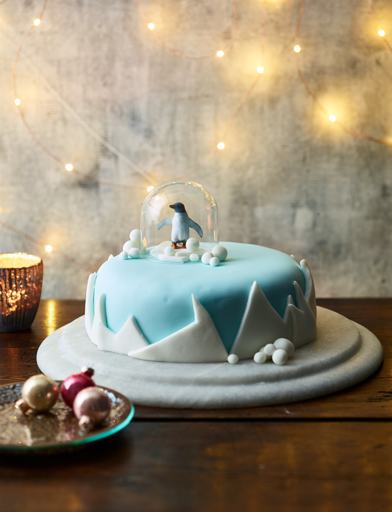 Icy snow globe cake recipe | Sainsbury`s Magazine