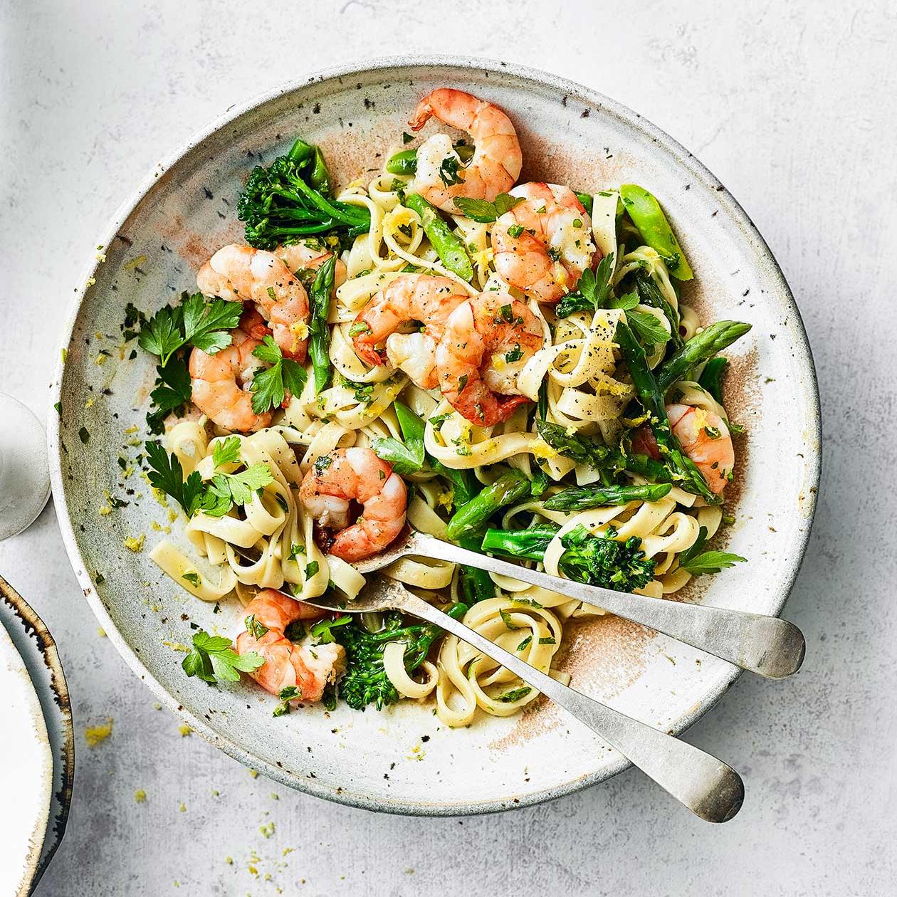 Prawn and asparagus tagliatelle