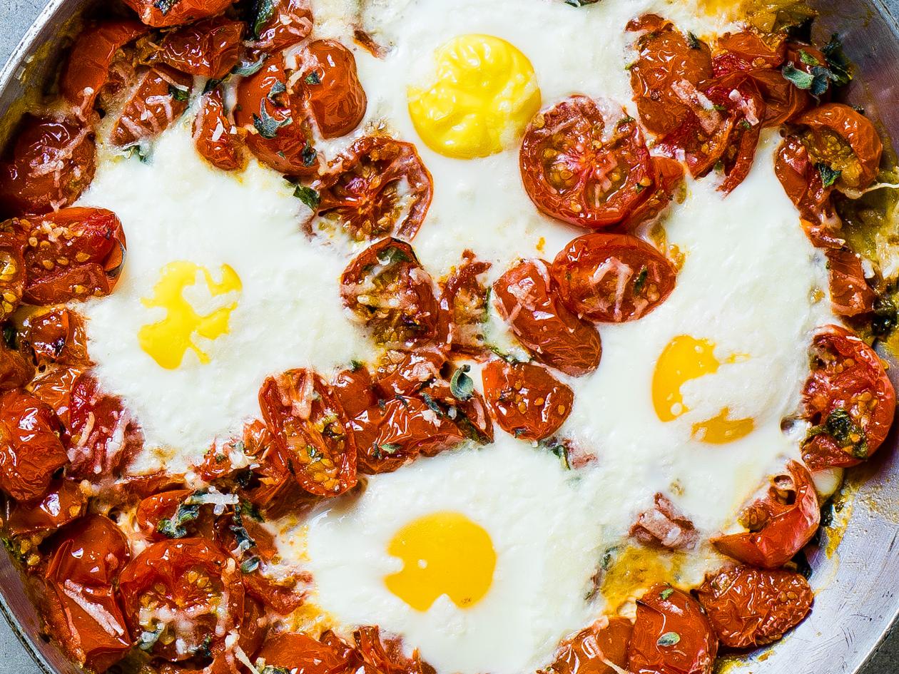 One-pan Italian baked eggs recipe