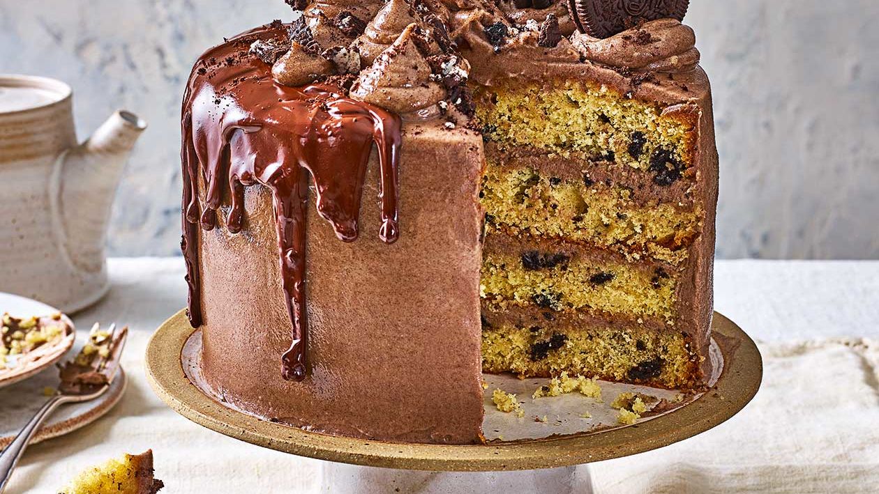 Rocky Road Layer Cake - The Cake Chica
