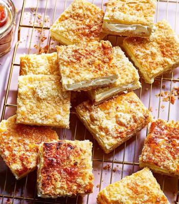 Lemon puff cheesecake slice