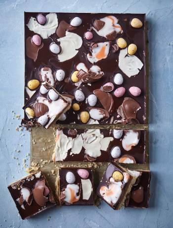 Millionaire’s shortbread Easter traybake