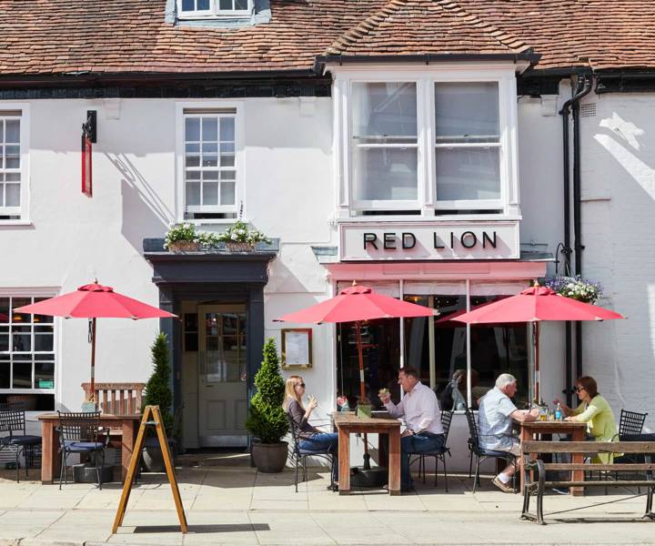 Staycation: The Red Lion, Odiham