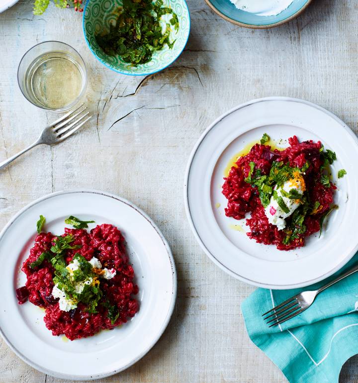 Beetroot And Goats Cheese Risotto Recipe Sainsbury`s Magazine