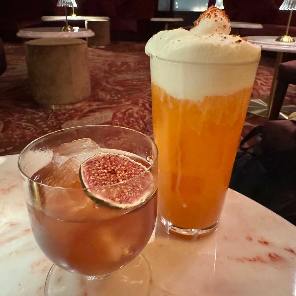 Cocktails in Apples & Pears