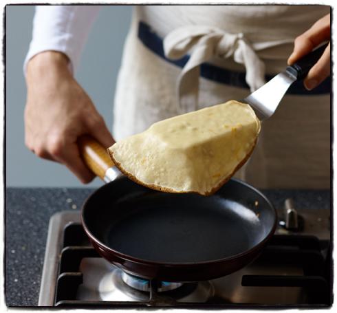Perfect Pancake Pan With Recipe Phamplet